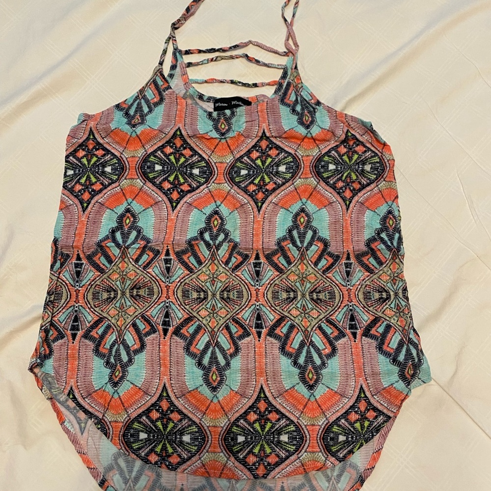 Size L, fits like M/L.